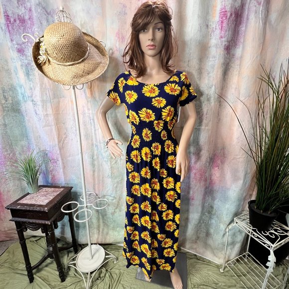 NEW 📌EEVEE Buttery Smooth Short Sleeve Summer Daisy Maxi Dress - Picture 1 of 16